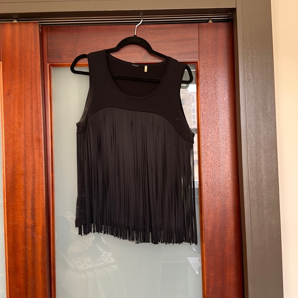 Cute flapper top! Great for a night out!